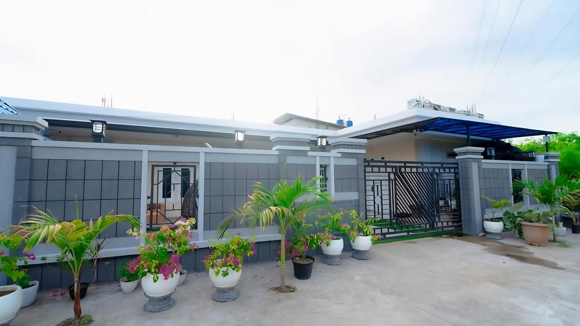 La Geiro Villa Labuan Bajo Eksteriør billede