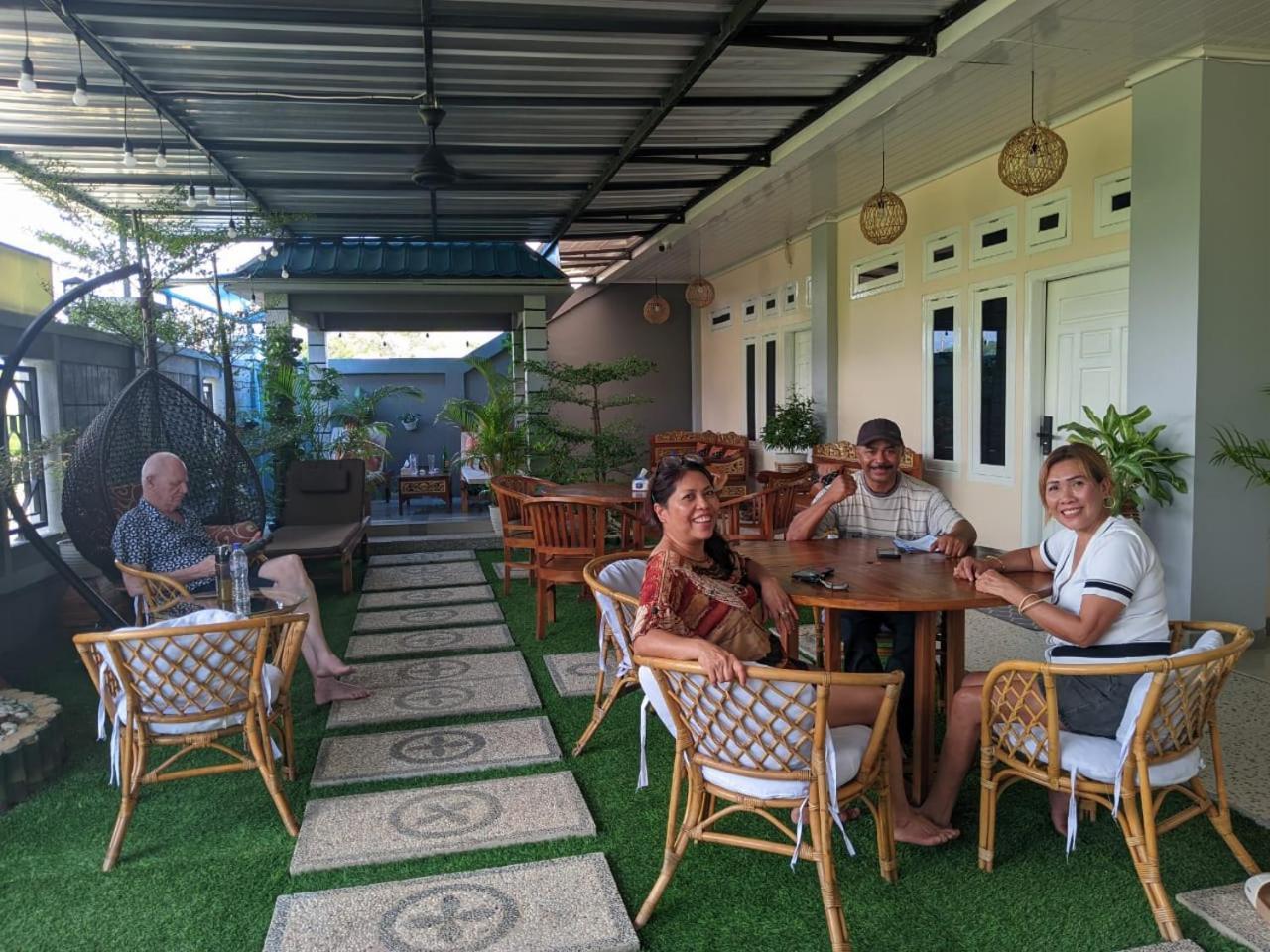 La Geiro Villa Labuan Bajo Eksteriør billede